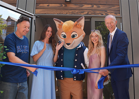 ALEA SCHOOL: Feierliche Eröffnung des Campus Lindenallee